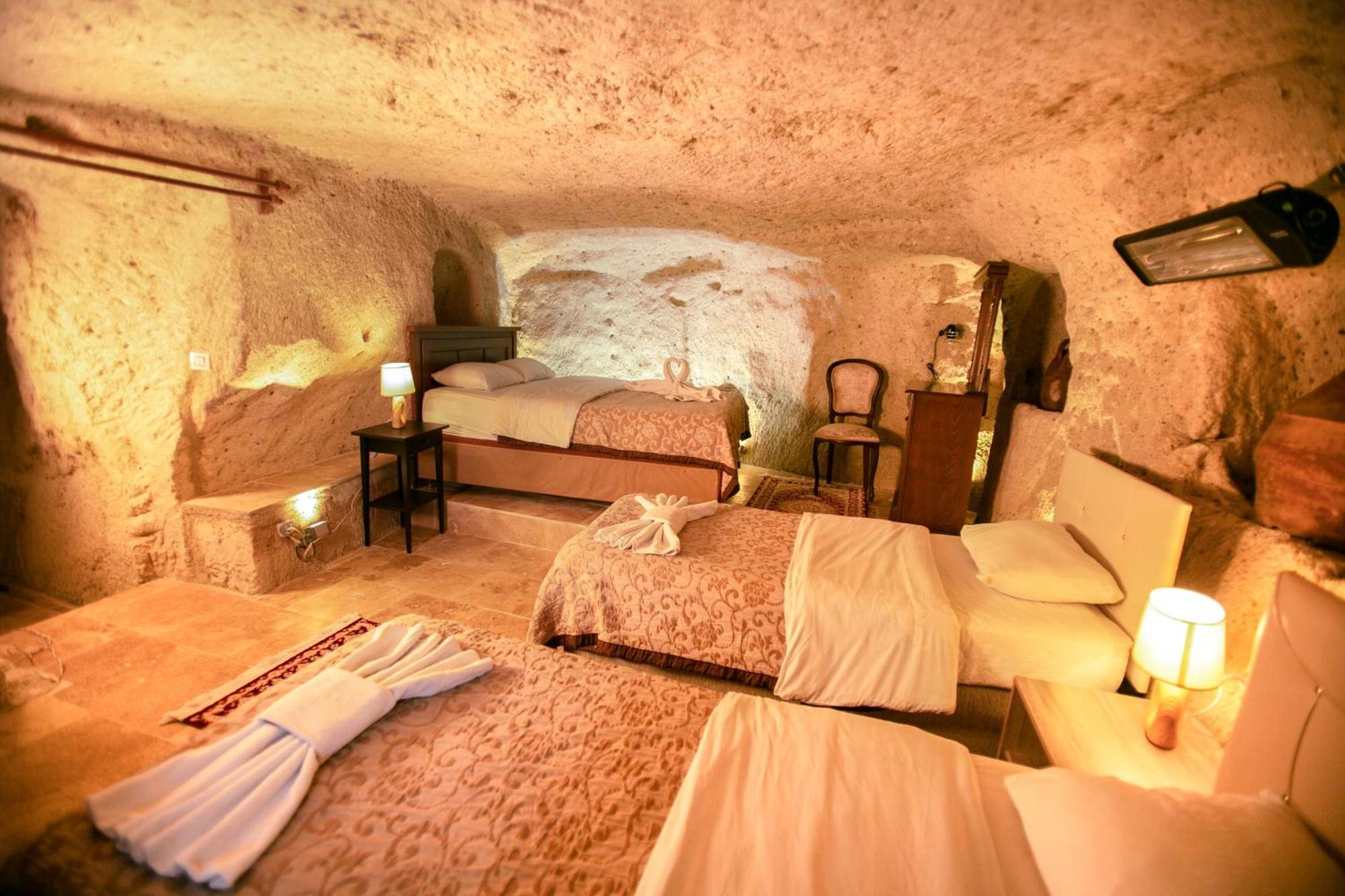 Kamelya Cave Hostel (Adults Only) Гореме Экстерьер фото