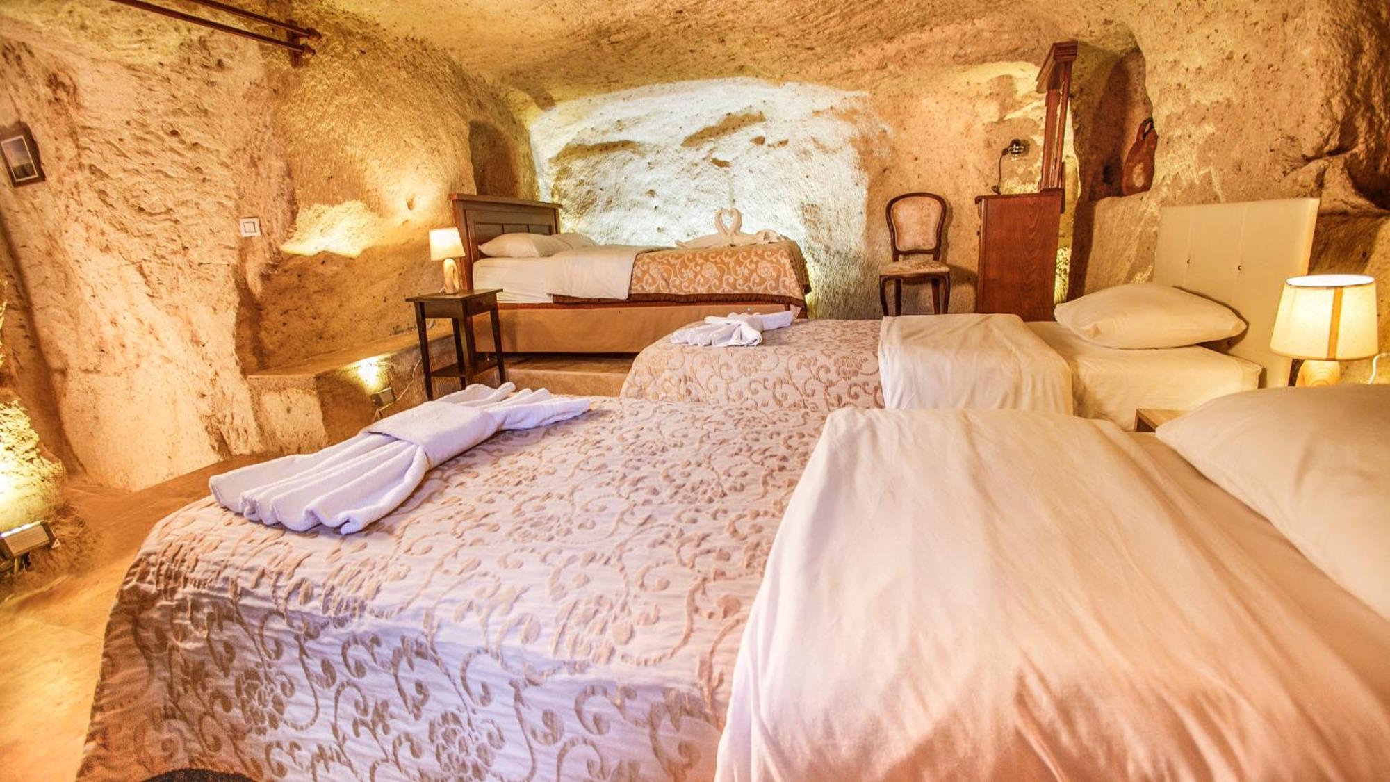 Kamelya Cave Hostel (Adults Only) Гореме Экстерьер фото