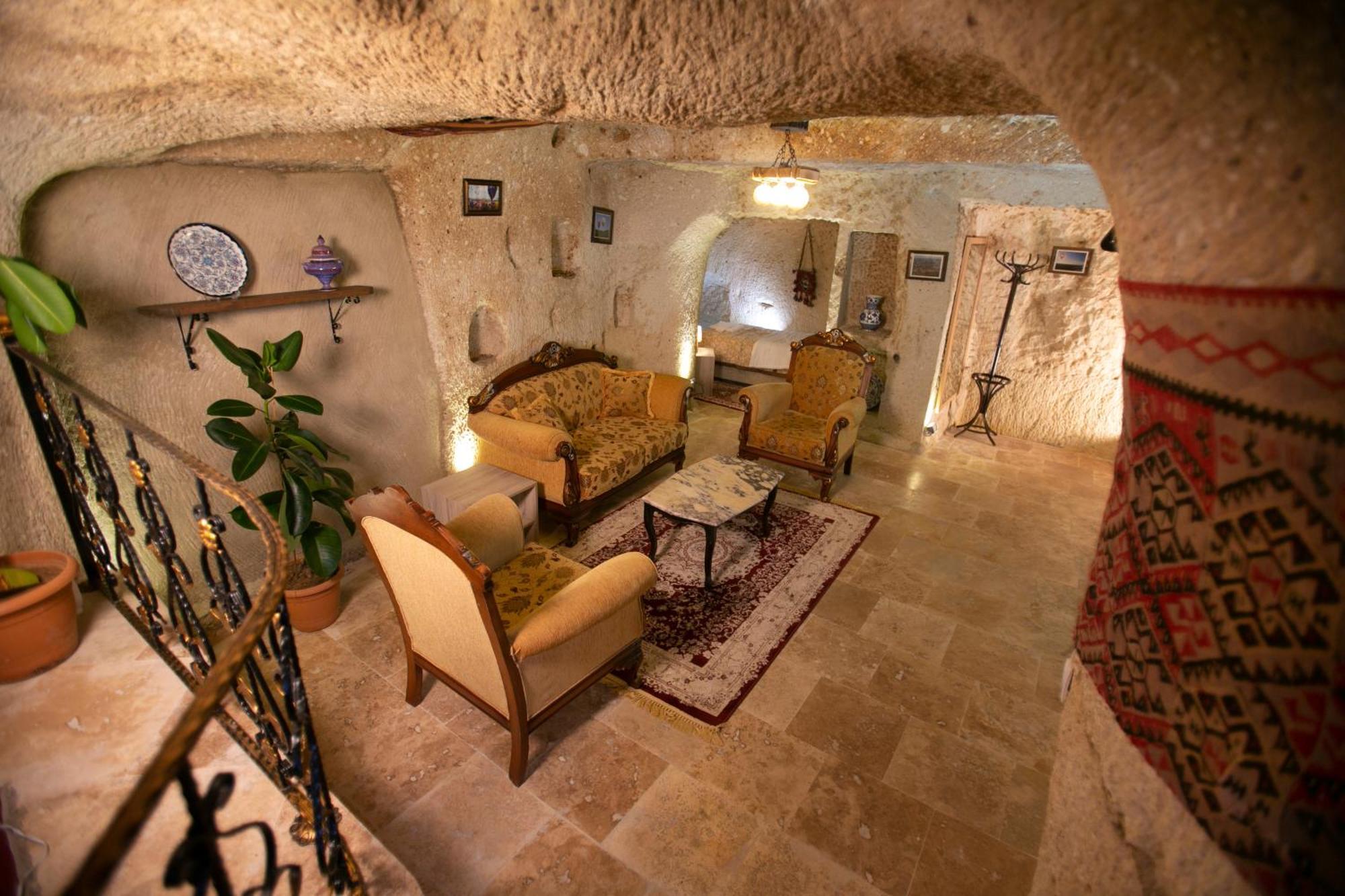 Kamelya Cave Hostel (Adults Only) Гореме Экстерьер фото