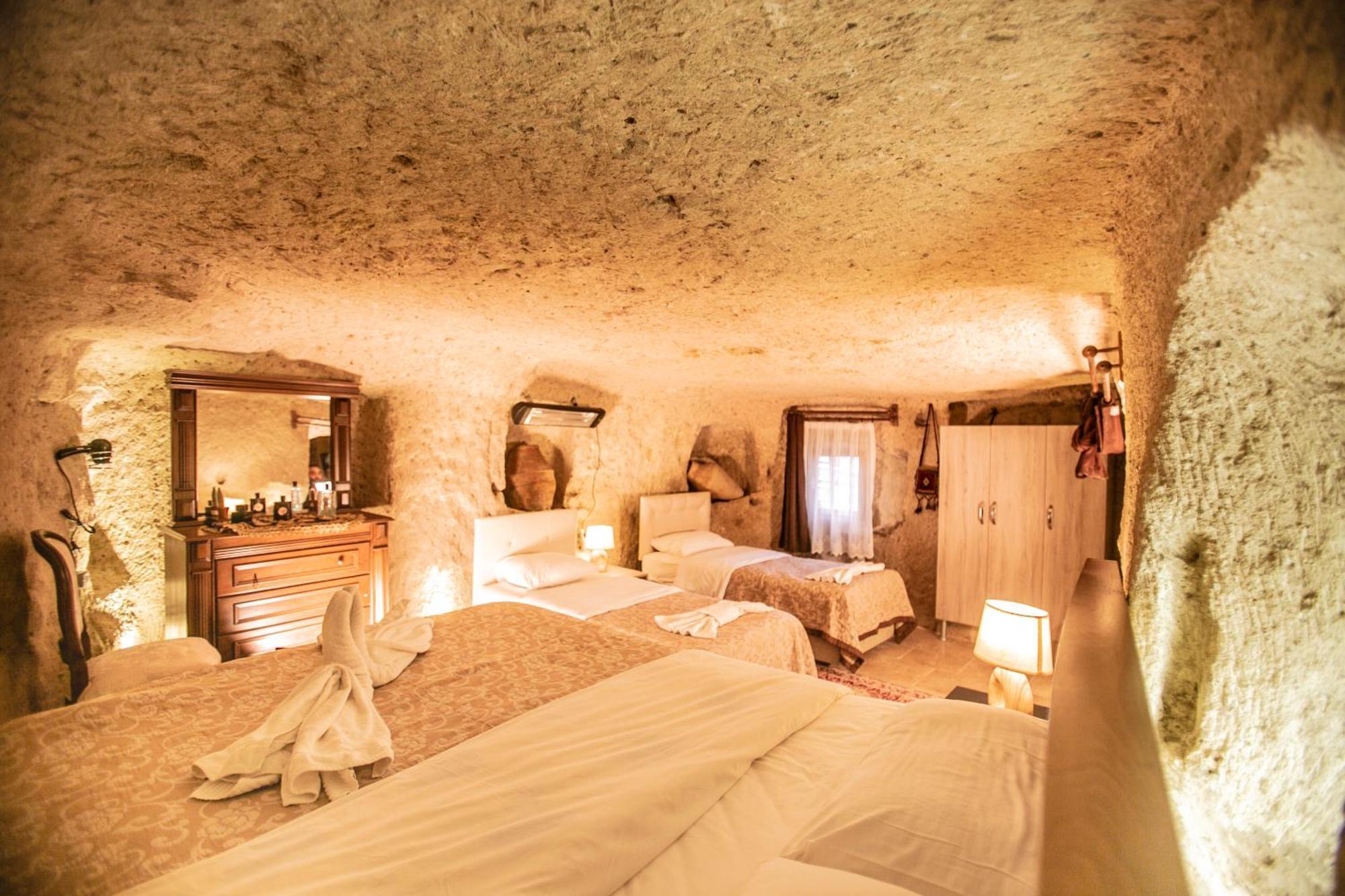 Kamelya Cave Hostel (Adults Only) Гореме Экстерьер фото